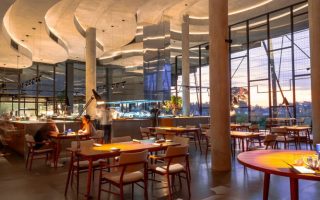 Bukan Sekadar Estetik: Mengapa 'Hyper-Local Gastronomy' Jadi Standar Baru Restoran Paling Viral di Jakarta 2026